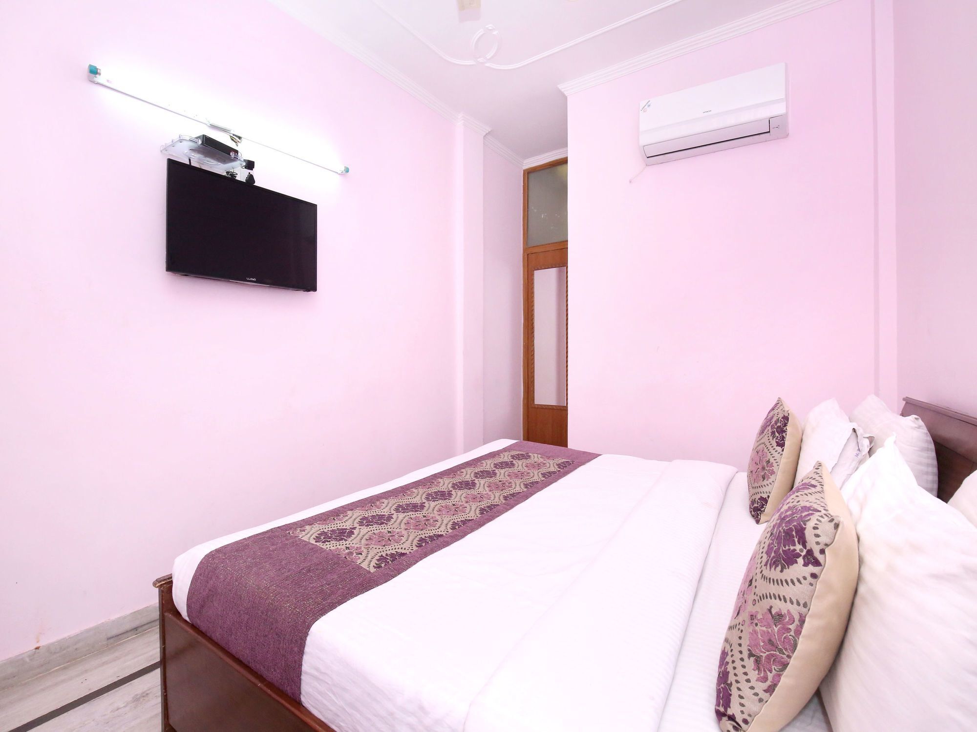 Oyo 6463 Hotel Dove Chandīgarh Εξωτερικό φωτογραφία
