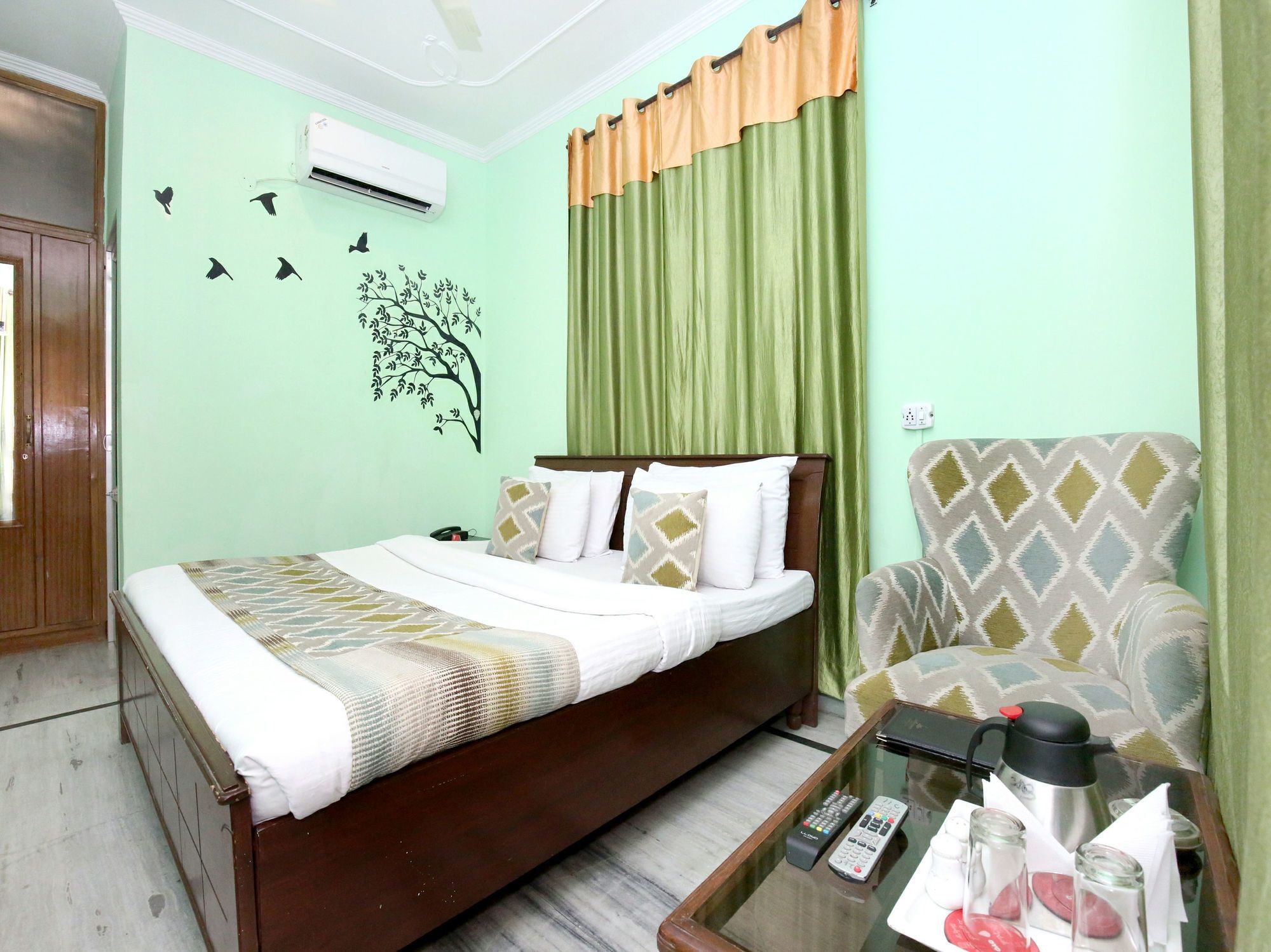Oyo 6463 Hotel Dove Chandīgarh Εξωτερικό φωτογραφία